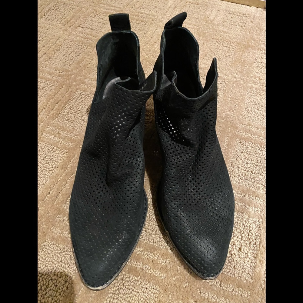 Dolce Vita Ankle Booties in Black